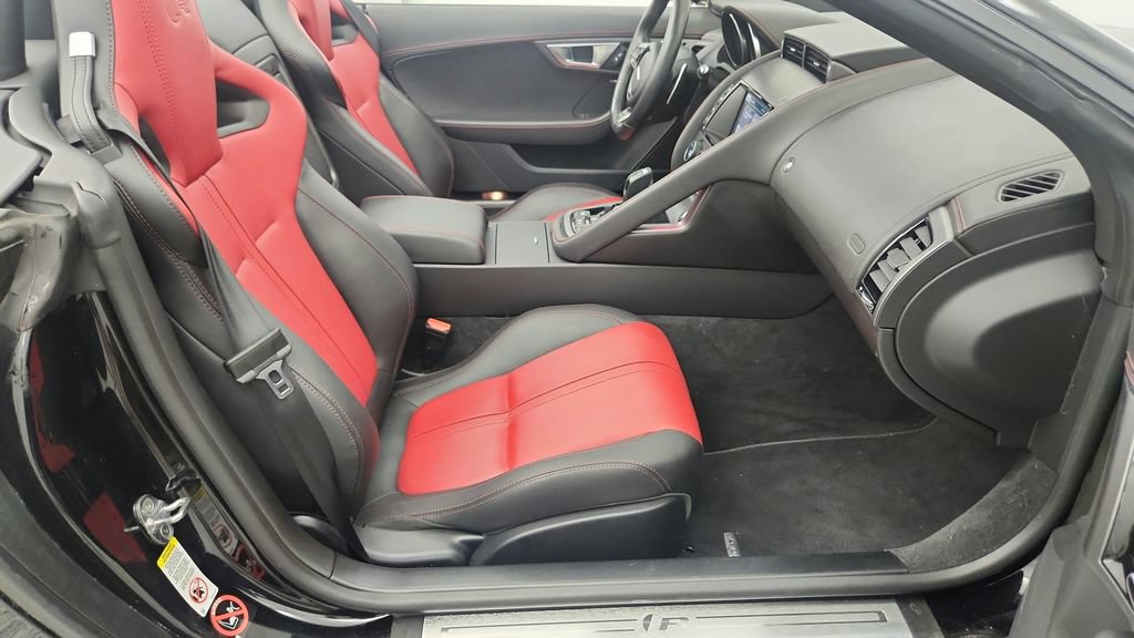 Used 2017 Jaguar F-TYPE R AWD/4WD image 39