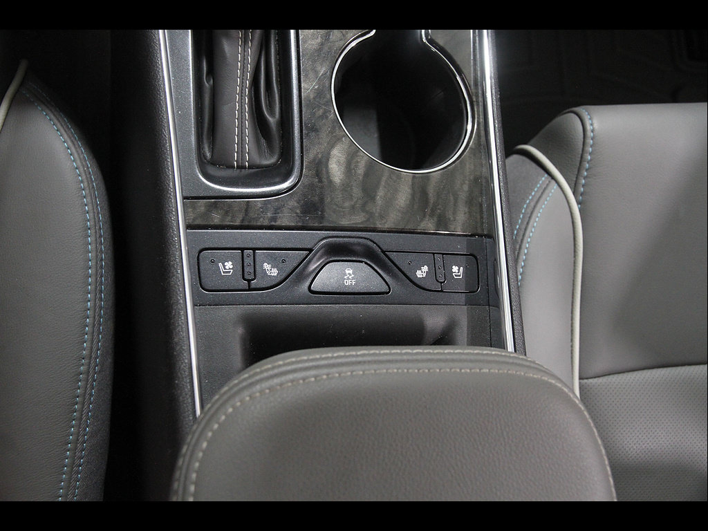 Used 2014 Chevrolet Impala LTZ FWD image 16