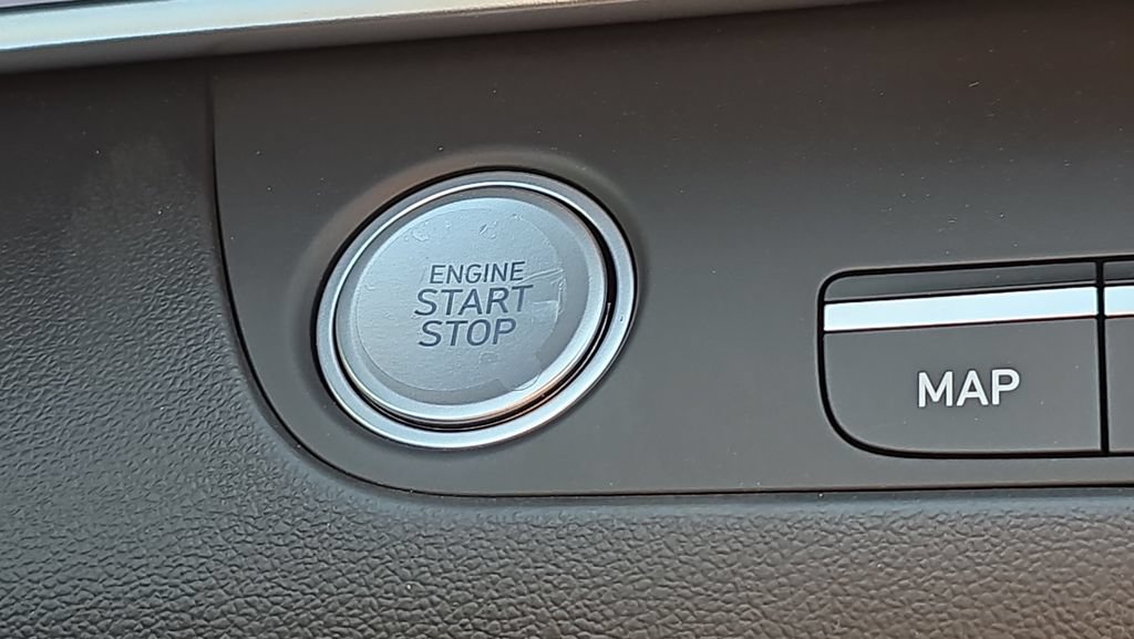 New 2026 Hyundai Elantra Limited FWD image 29
