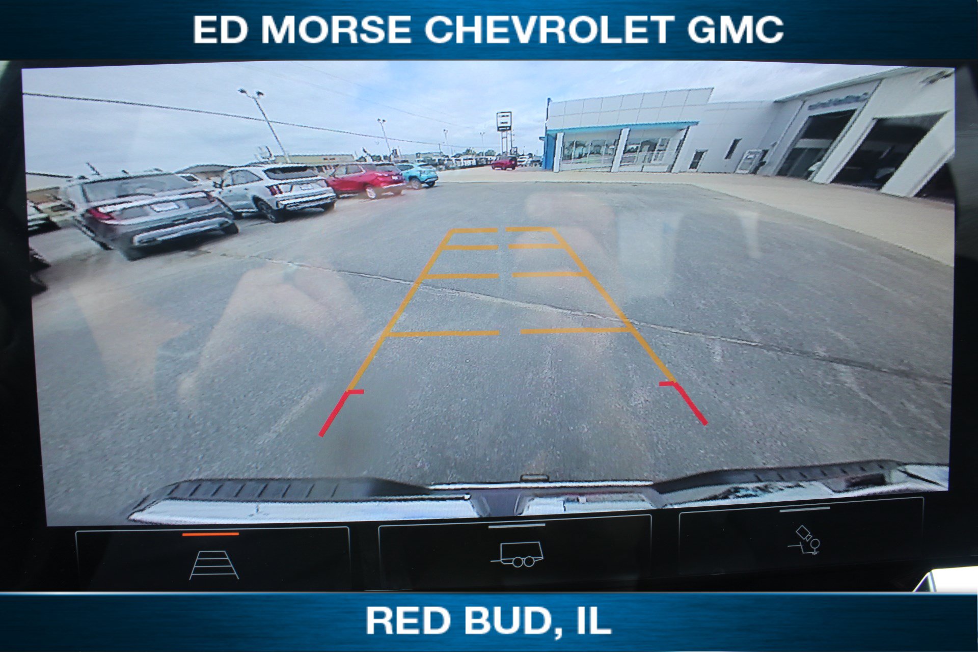 New 2026 GMC Sierra 2500 SLE w/ Preferred Package AWD/4WD image 11