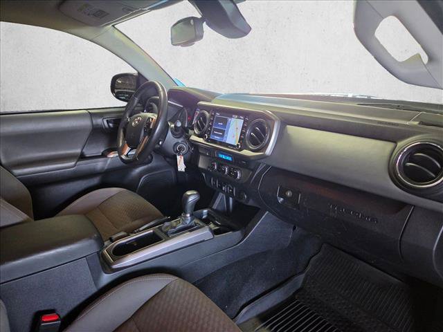 Used 2022 Toyota Tacoma SR5 RWD image 19