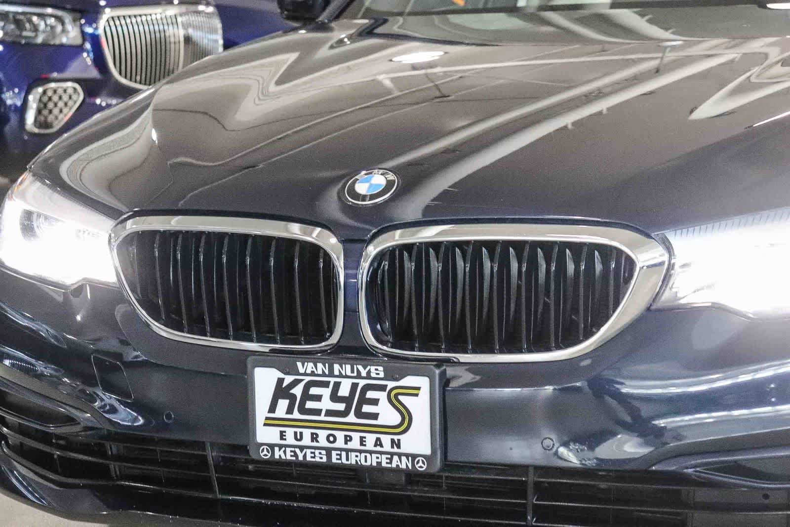 Used 2019 BMW 530e w/ Convenience Package RWD image 8