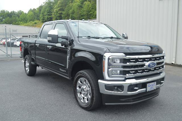 Certified 2024 Ford F350 Lariat w/ Lariat Ultimate Package AWD/4WD image 4