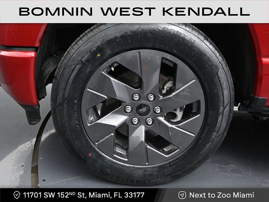 Used 2023 Ford F150 Lightning Lariat w/ Max Trailer Tow Package image 9