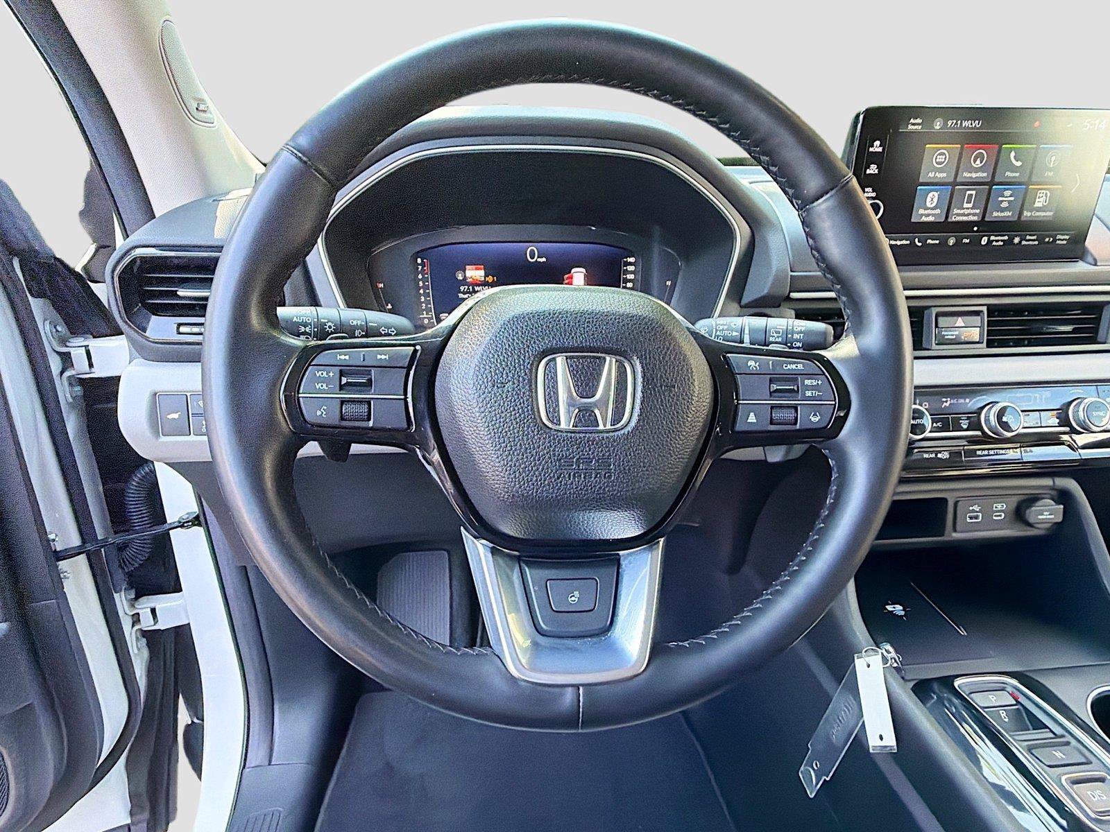 Used 2024 Honda Pilot Elite image 43