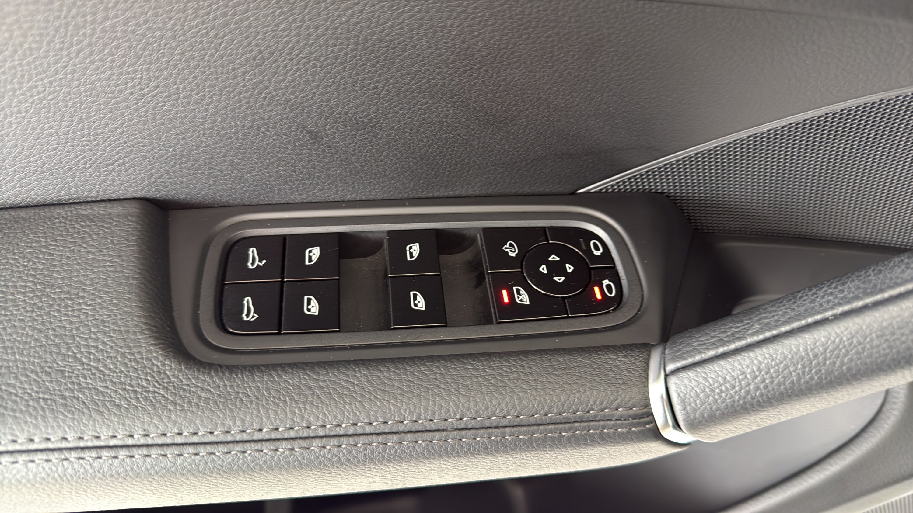 Used 2021 Porsche Cayenne S AWD/4WD image 13