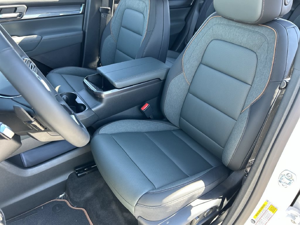 New 2027 GMC Terrain AT4 w/ Convenience Package III AWD/4WD image 19