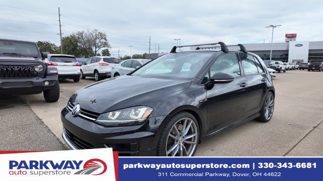 Used 2017 Volkswagen Golf R 4-Door AWD/4WD image 3