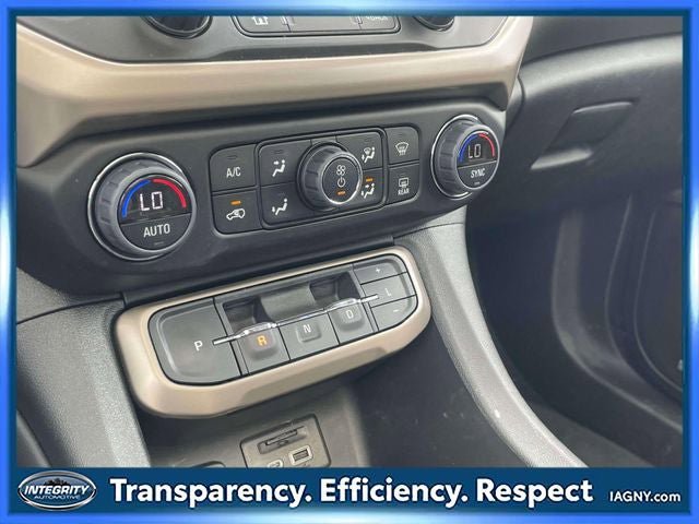 Used 2023 GMC Acadia Denali w/ Denali Technology Package AWD/4WD image 31