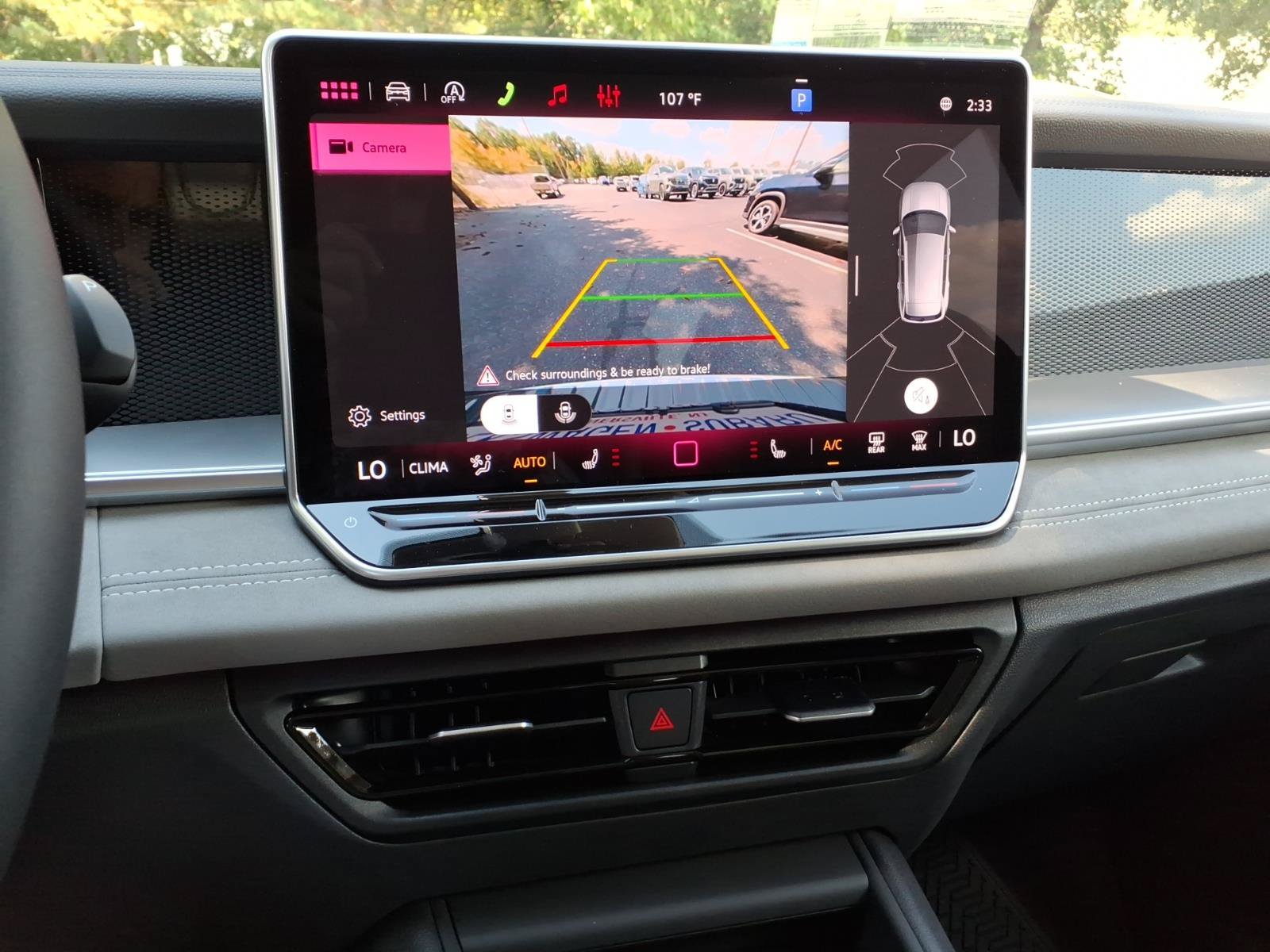 New 2026 Volkswagen Tiguan SE AWD/4WD image 15