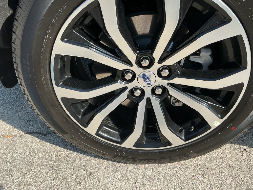New 2026 Ford Explorer ST-Line AWD/4WD image 9