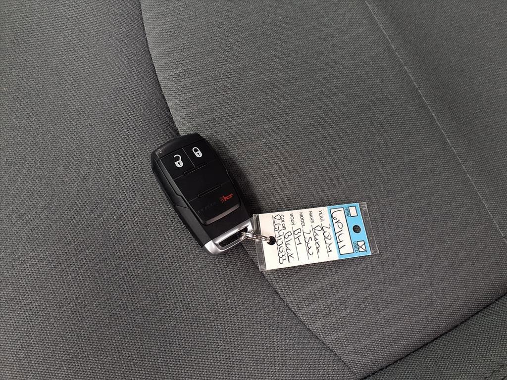 Used 2024 RAM 2500 Big Horn w/ Bed Utility Group image 26