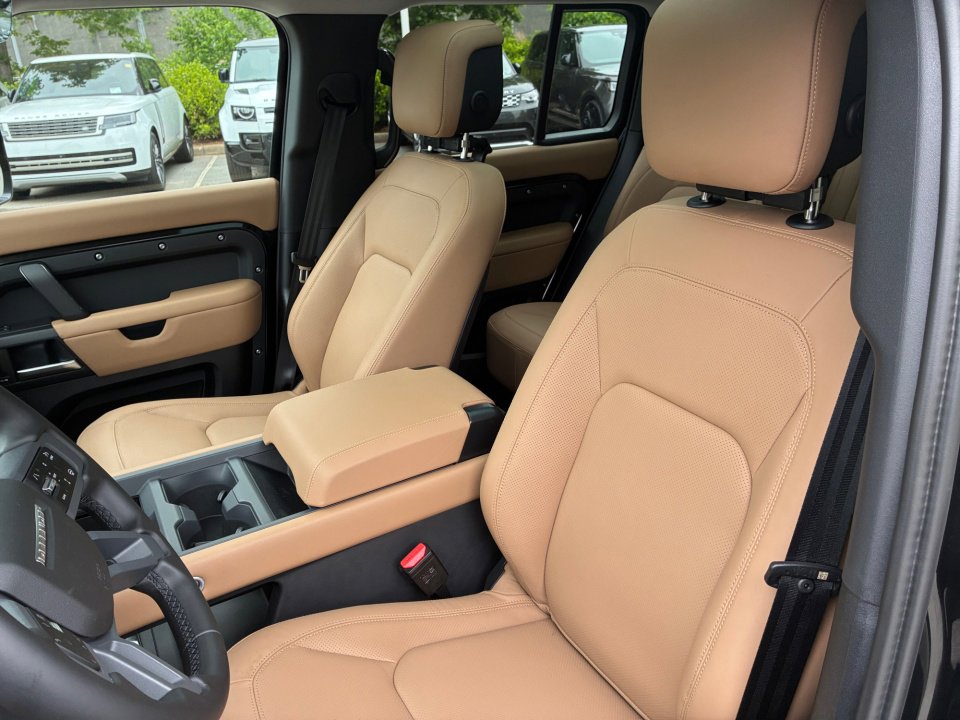 New 2026 Land Rover Defender 130 S AWD/4WD image 30