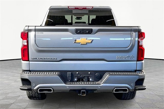 Used 2024 Chevrolet Silverado 1500 High Country w/ Technology Package image 4