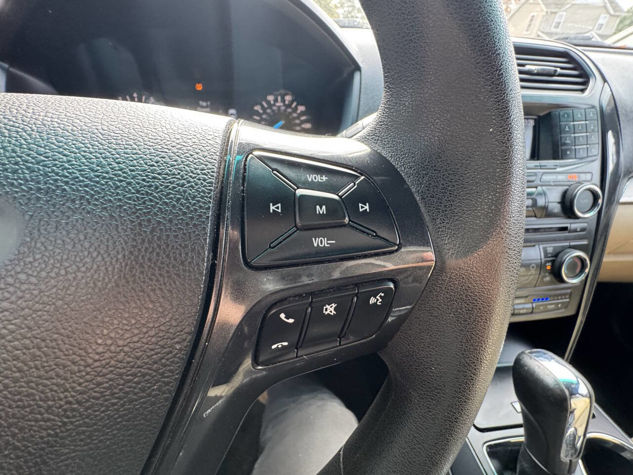 Used 2016 Ford Explorer Base AWD 4dr SUV image 16