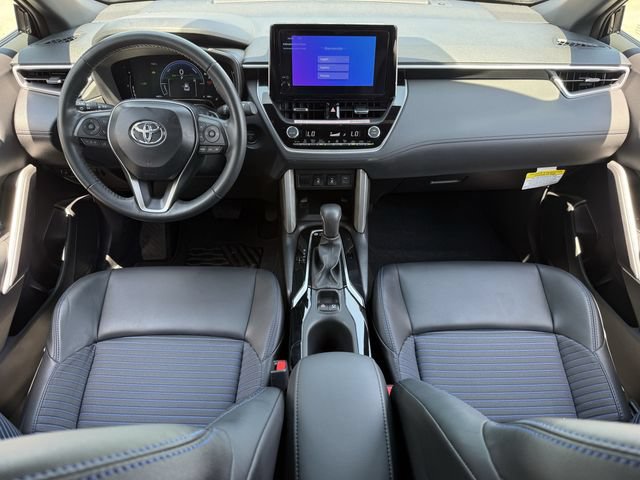 Used 2025 Toyota Corolla Cross AWD Hybrid w/ Convenience Package image 11