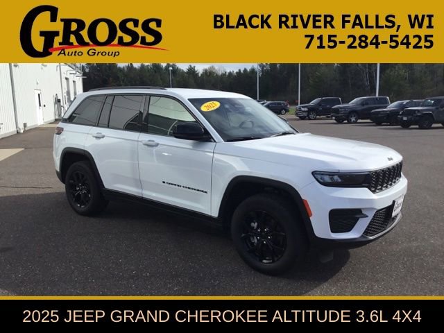 Used 2025 Jeep Grand Cherokee Altitude