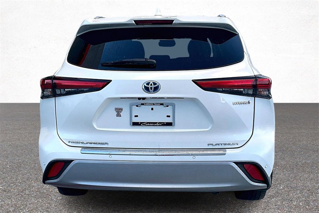 Certified 2021 Toyota Highlander Platinum image 6