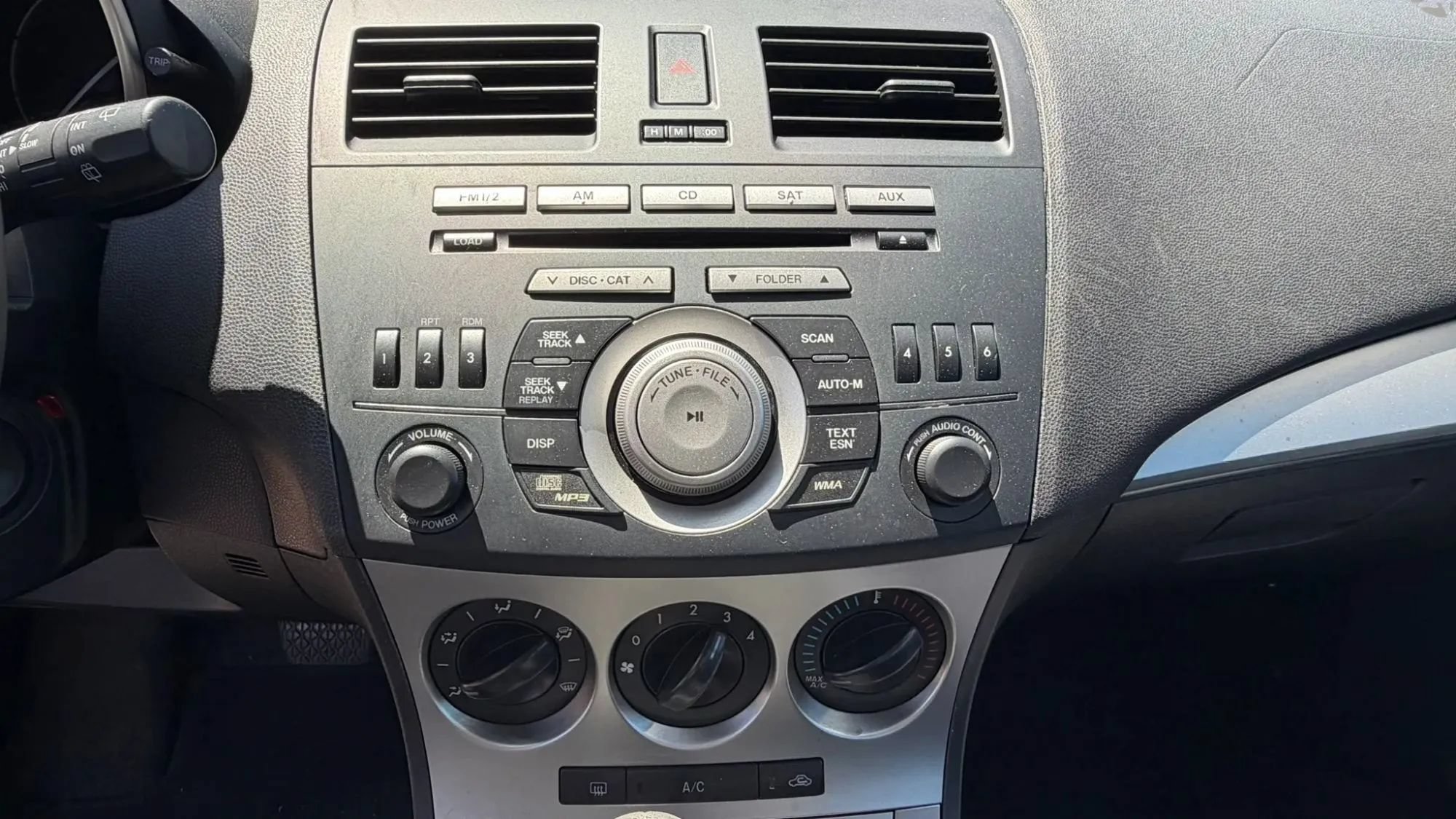 Used 2010 MAZDA MAZDA3 s Sport FWD image 17