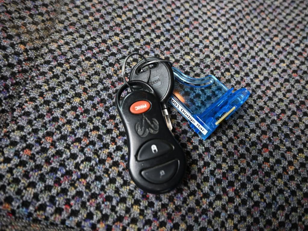 Used 2001 Dodge Ram 2500 Truck 4x4 Quad Cab image 46