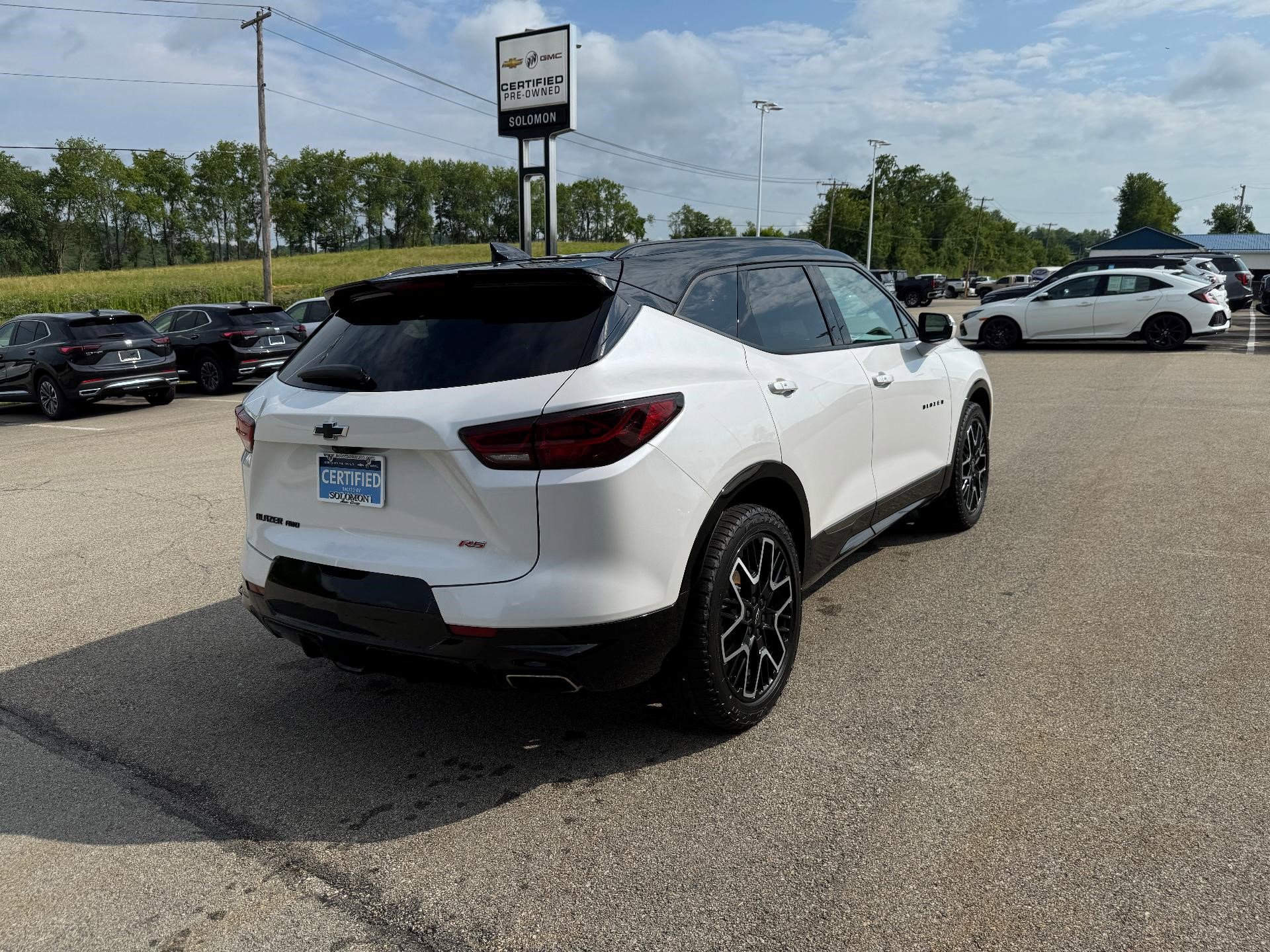Certified 2023 Chevrolet Blazer RS w/ Driver Confidence II Package image 6