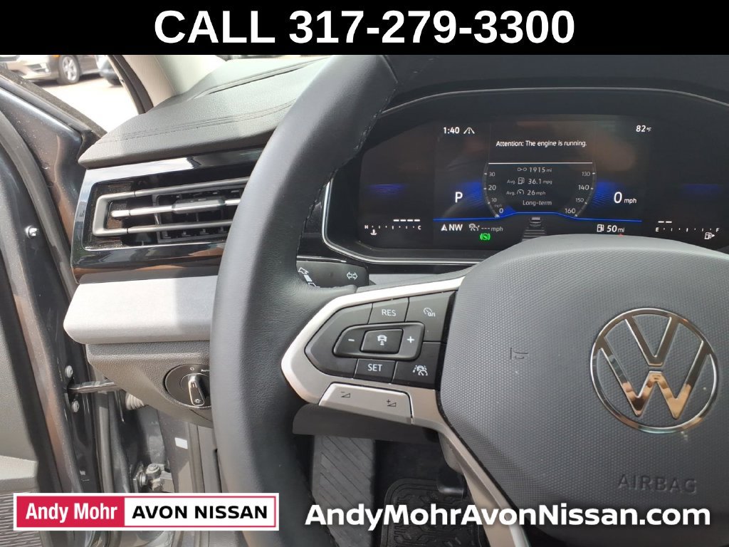 Used 2025 Volkswagen Jetta SE FWD image 24