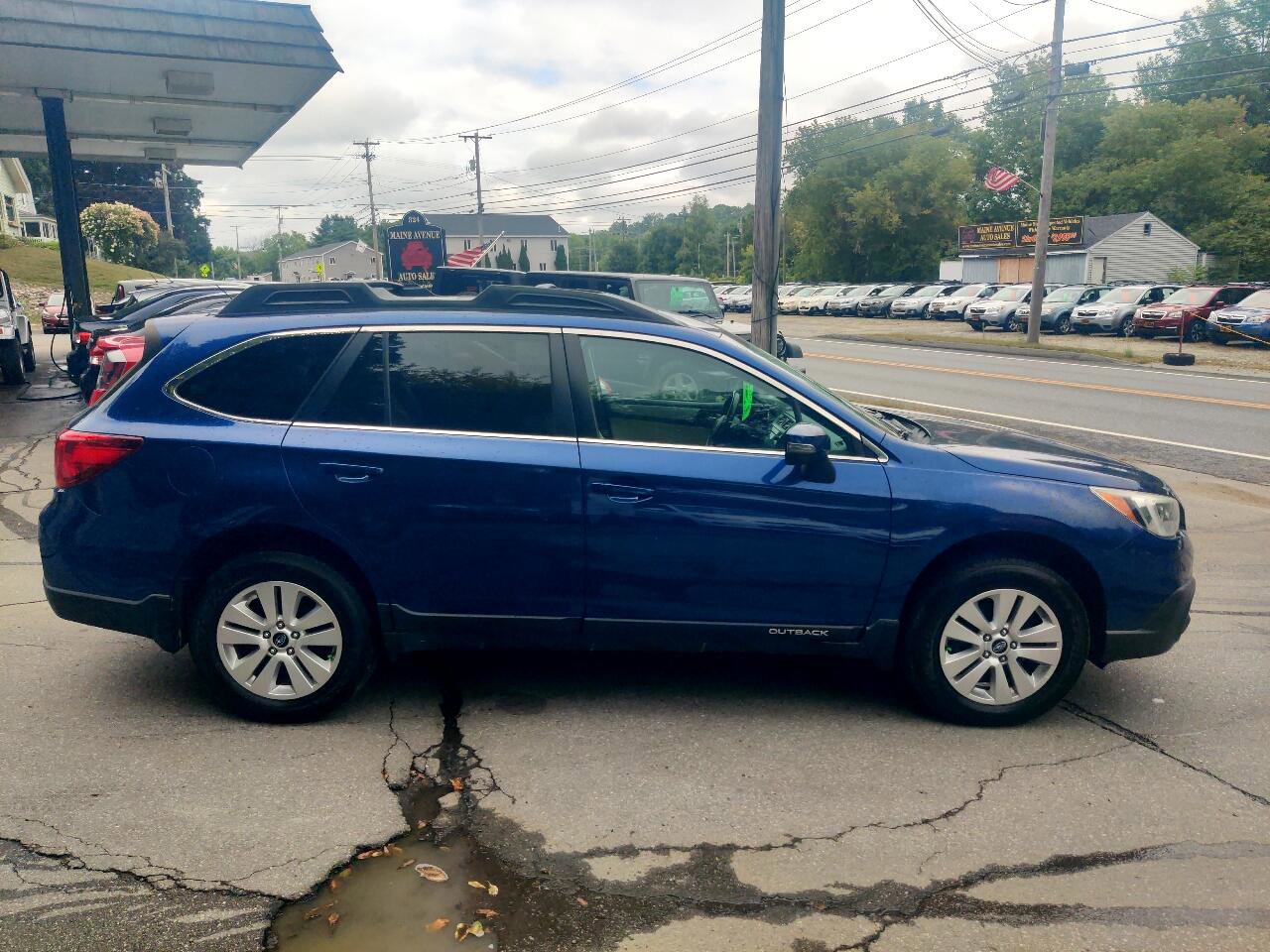 Used 2017 Subaru Outback 2.5i Premium image 7