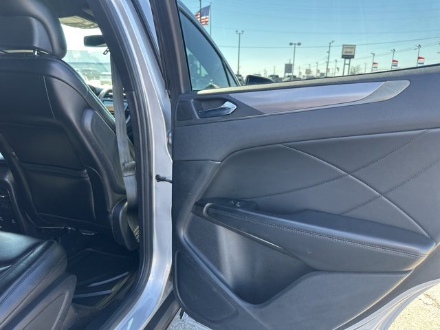 Used 2019 Lincoln MKC Premiere image 14