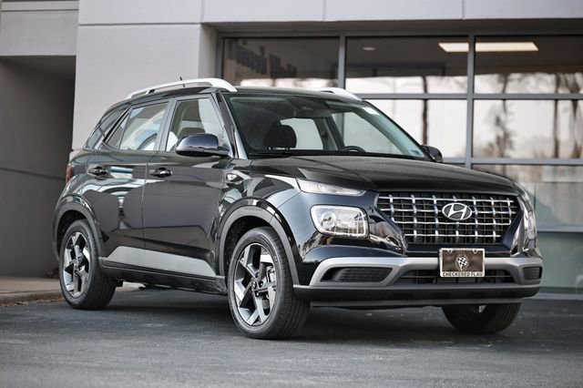 Used 2024 Hyundai Venue SEL