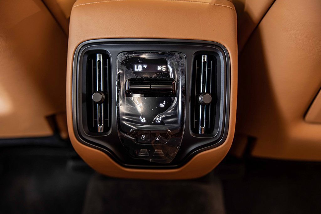 New 2026 Aston Martin DBX 707 AWD/4WD image 36