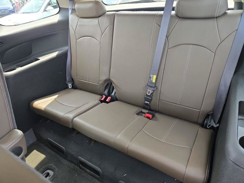 Used 2013 GMC Acadia SLT FWD image 12