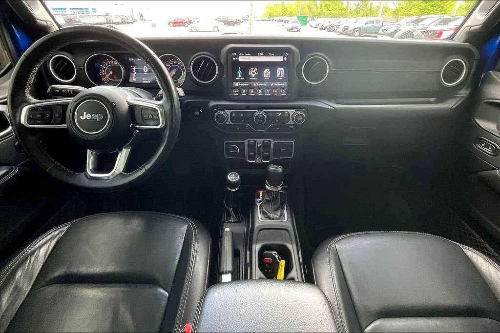 Used 2018 Jeep Wrangler Unlimited Sahara AWD/4WD image 15