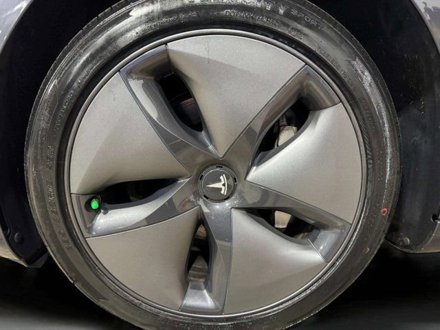 Used 2019 Tesla Model 3 image 26