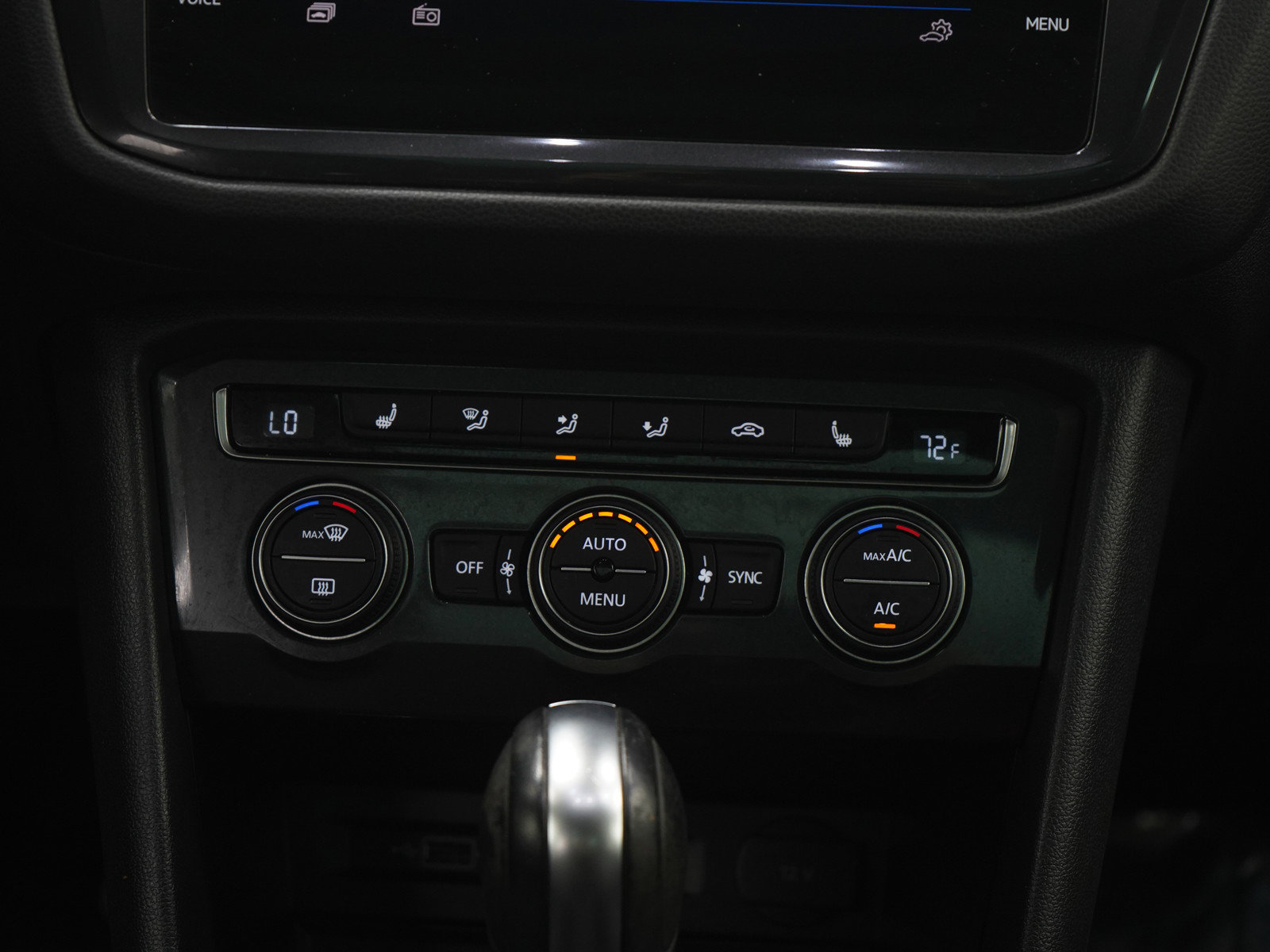 Used 2019 Volkswagen Tiguan SE w/ Panoramic Sunroof Package AWD/4WD image 18