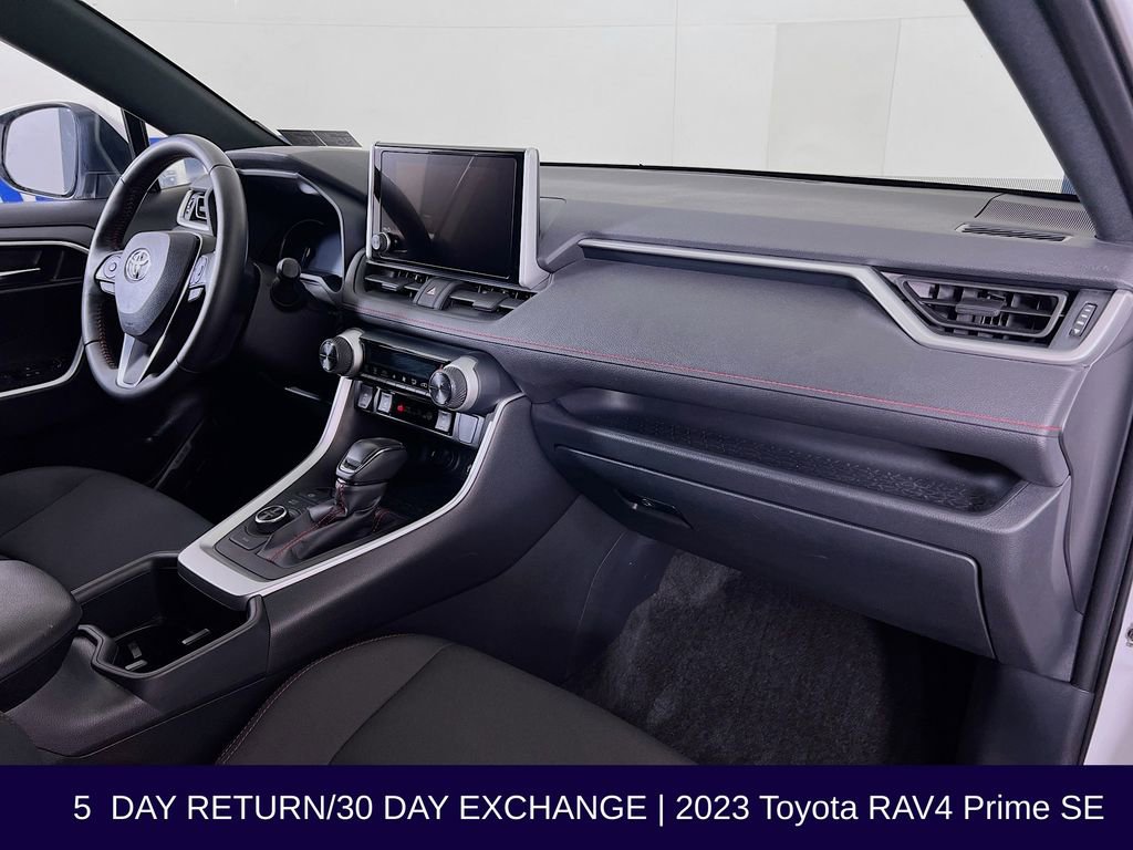 Used 2023 Toyota RAV4 SE w/ Weather & Moonroof Package image 34