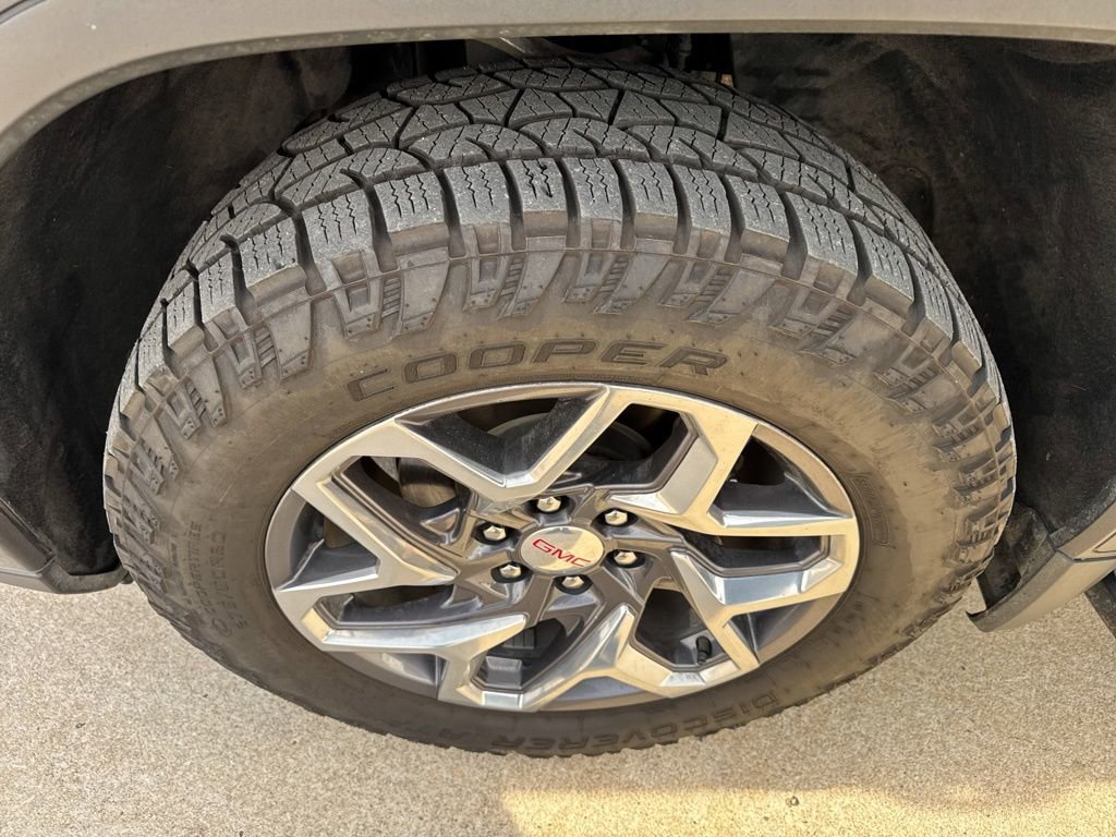 Used 2023 GMC Sierra 1500 SLT image 23