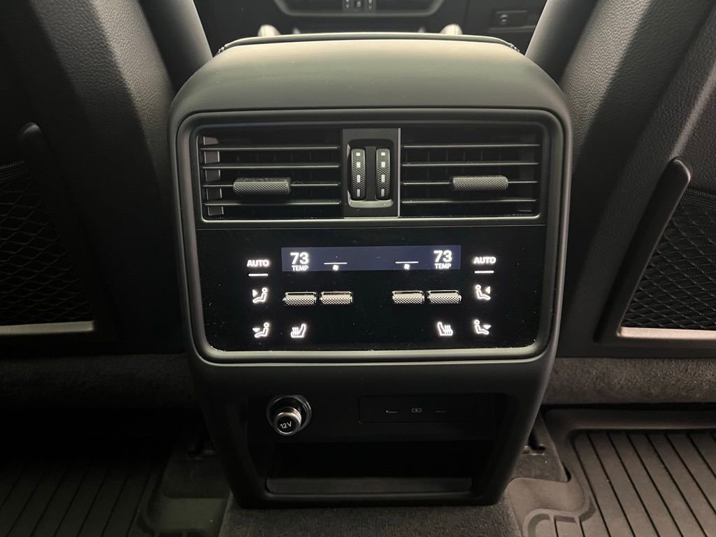 Certified 2025 Porsche Cayenne GTS AWD/4WD image 17