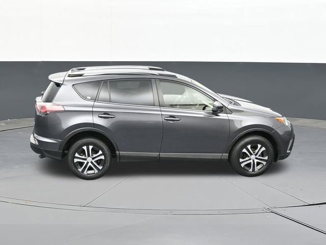 Used 2017 Toyota RAV4 LE image 61