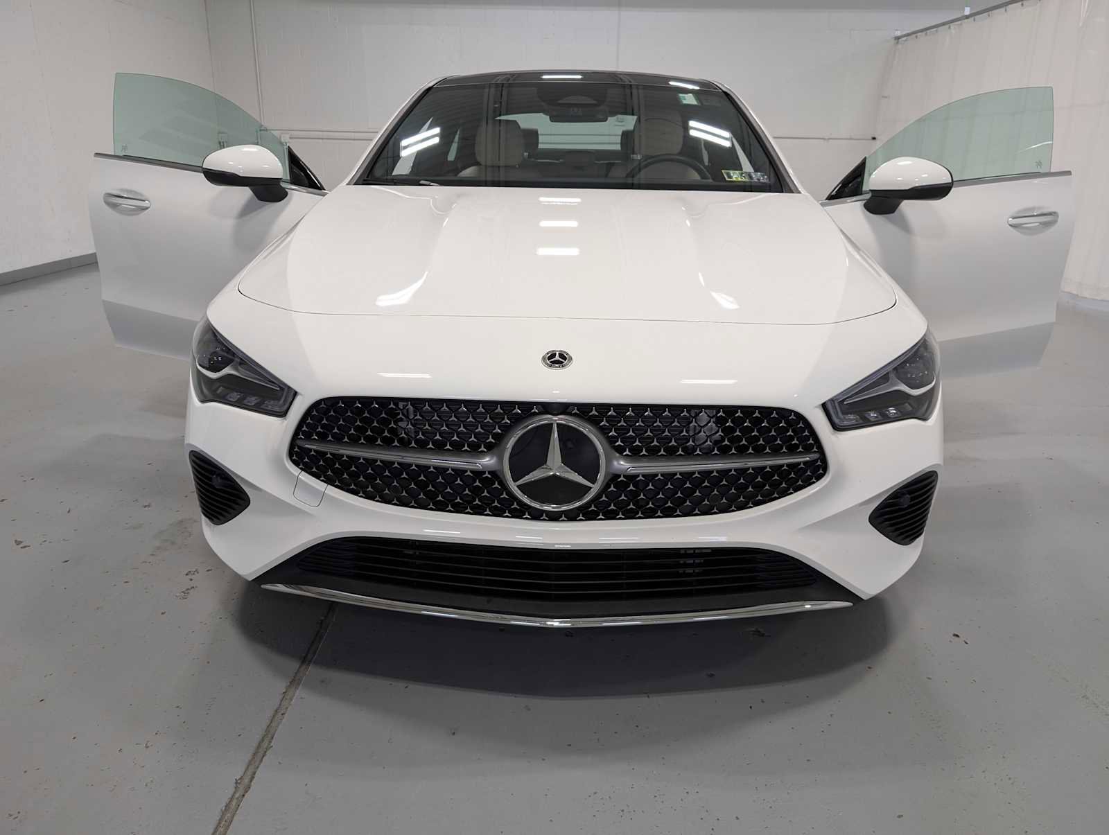 Used 2025 Mercedes-Benz CLA 250 4MATIC image 14