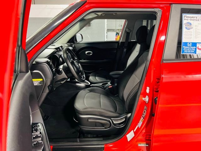 Used 2019 Kia Soul + FWD image 21