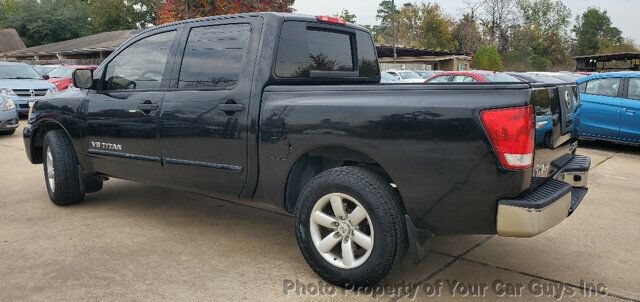 Used 2010 Nissan Titan SE RWD image 7