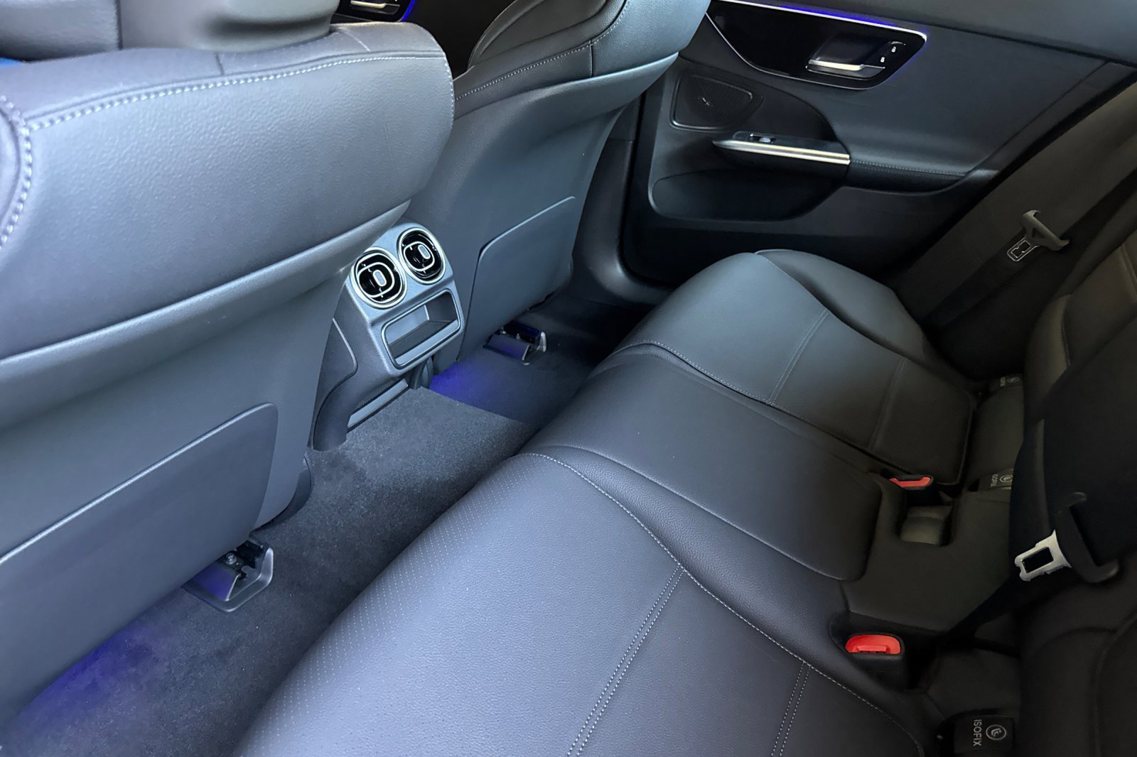 New 2025 Mercedes-Benz C 300 4MATIC Sedan image 14