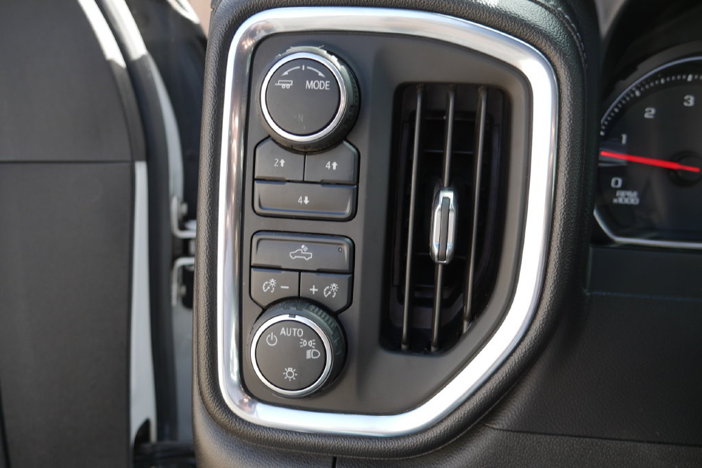 Used 2021 Chevrolet Silverado 3500 LT AWD/4WD image 14