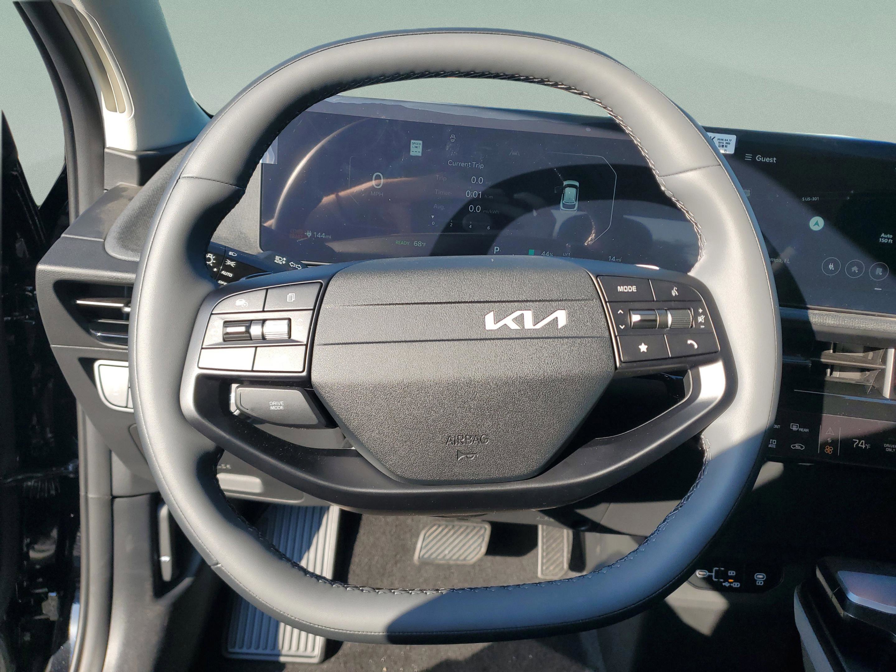 New 2025 Kia EV6 Light w/ Light LR Technology Package image 16