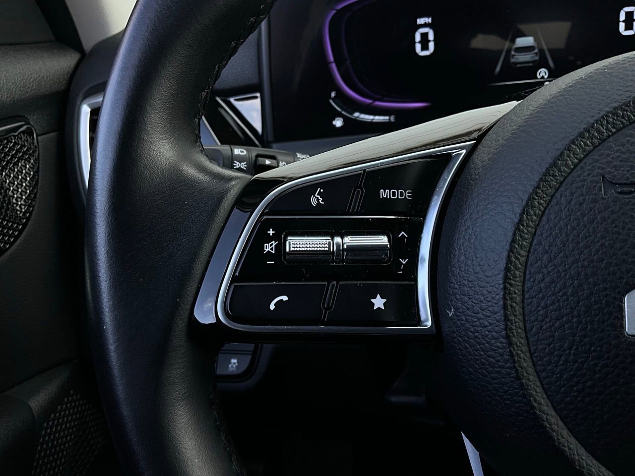 Used 2025 Kia Seltos S image 34