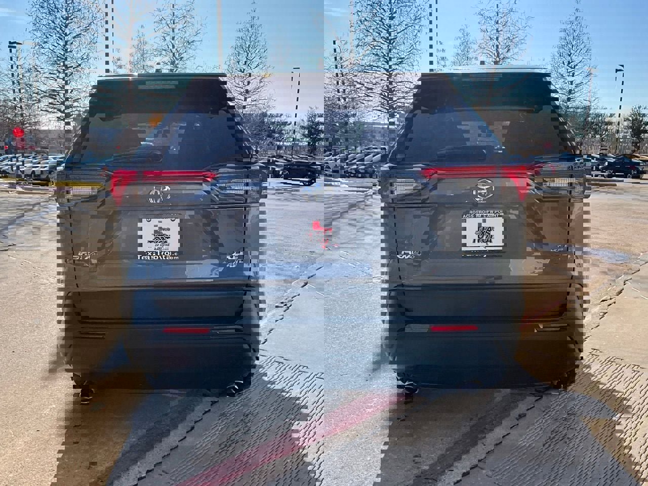 Used 2025 Toyota RAV4 XLE image 7