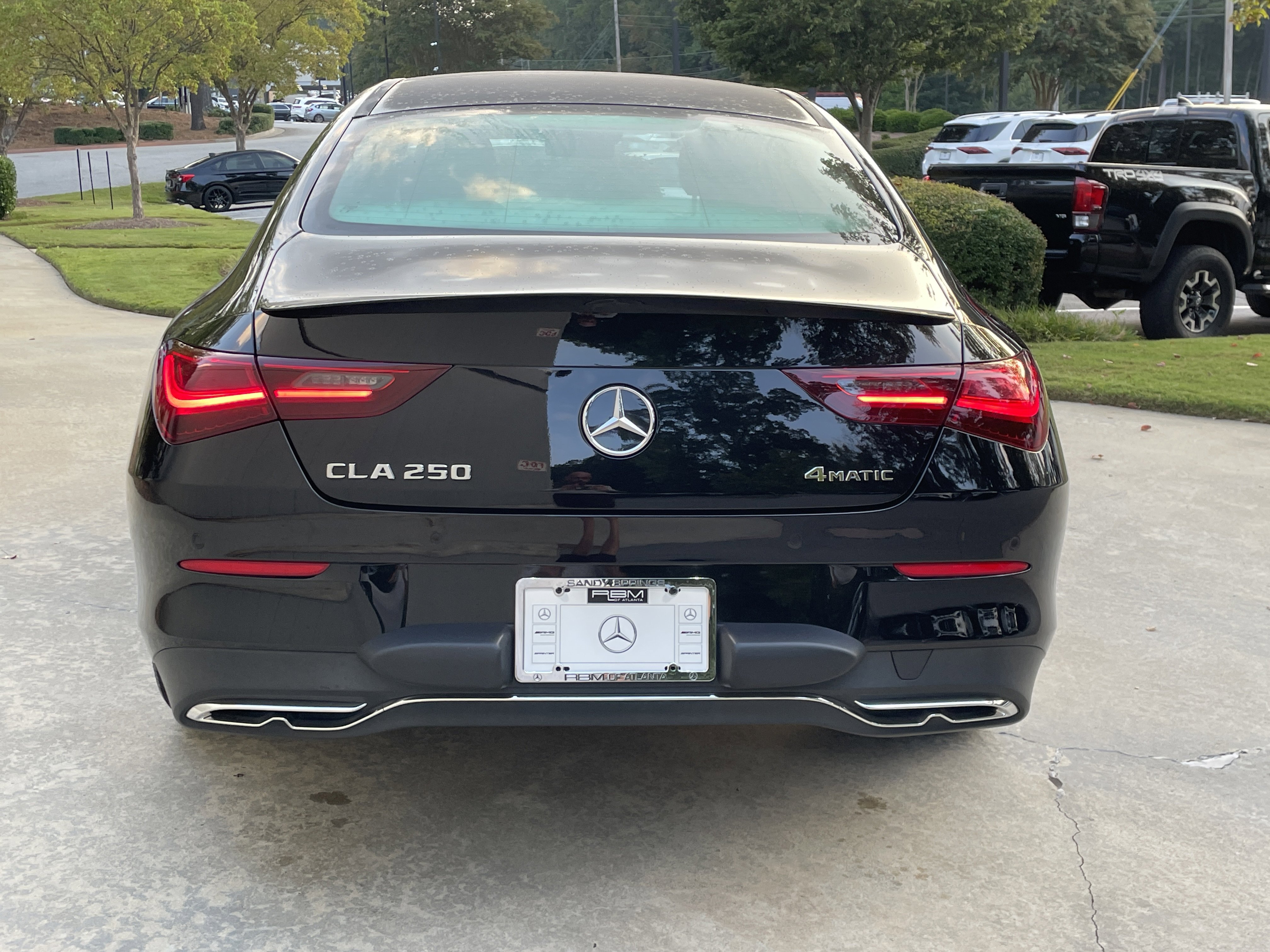 Used 2025 Mercedes-Benz CLA 250 4MATIC w/ Exclusive Package image 7