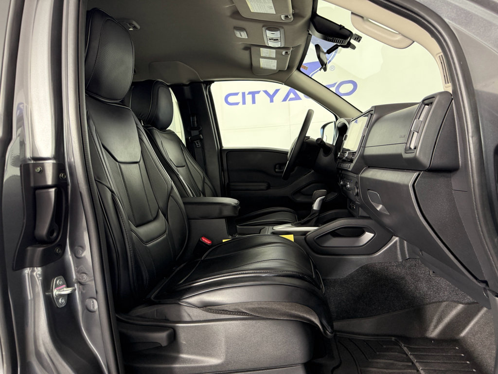 Used 2025 Nissan Frontier S image 12