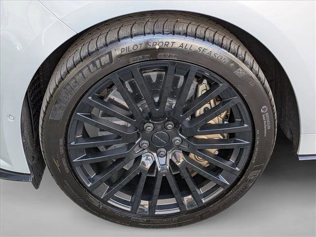 New 2026 Land Rover Range Rover Sport SV image 9