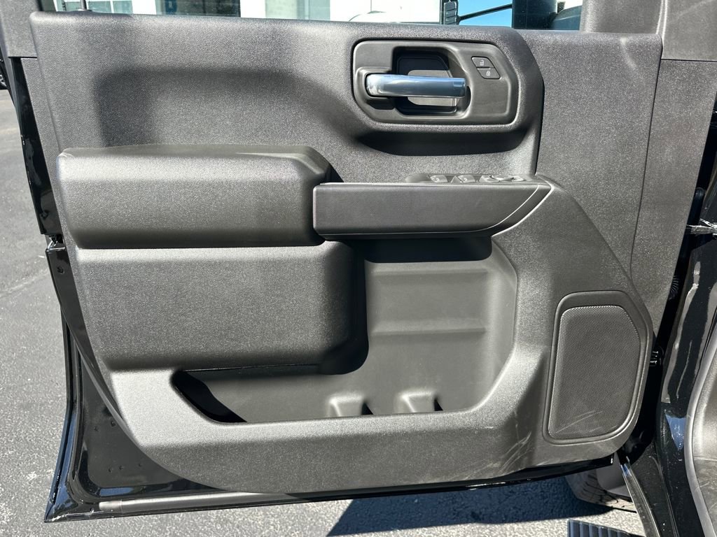 New 2026 Chevrolet Silverado 2500 Custom w/ Custom Blackout Package image 14